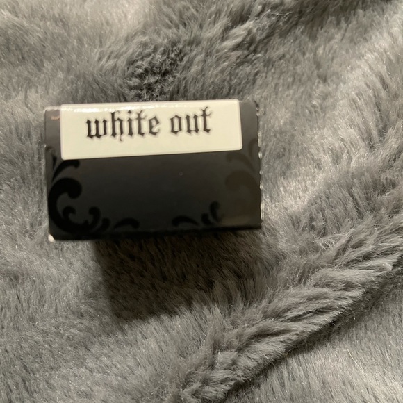 Kat Von D 24 hour Super Brow - Picture 2 of 6